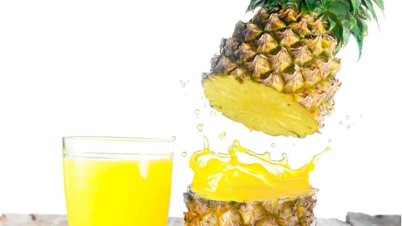 Fresh-Pineapple-Juice